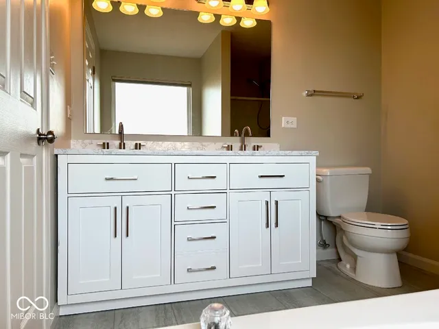 $369,900 | 5822 West Deerview Bend, McCordsville, IN 46055