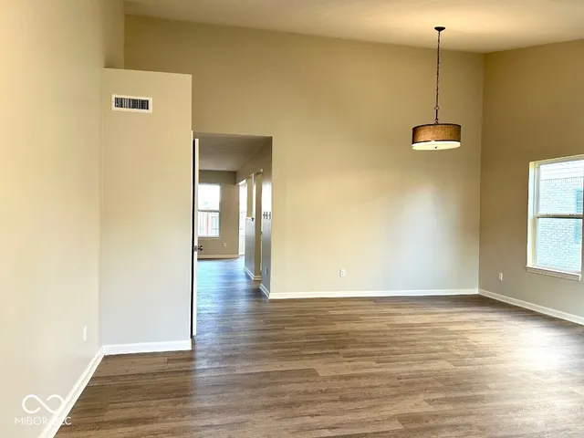 $369,900 | 5822 West Deerview Bend, McCordsville, IN 46055