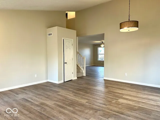 $369,900 | 5822 West Deerview Bend, McCordsville, IN 46055