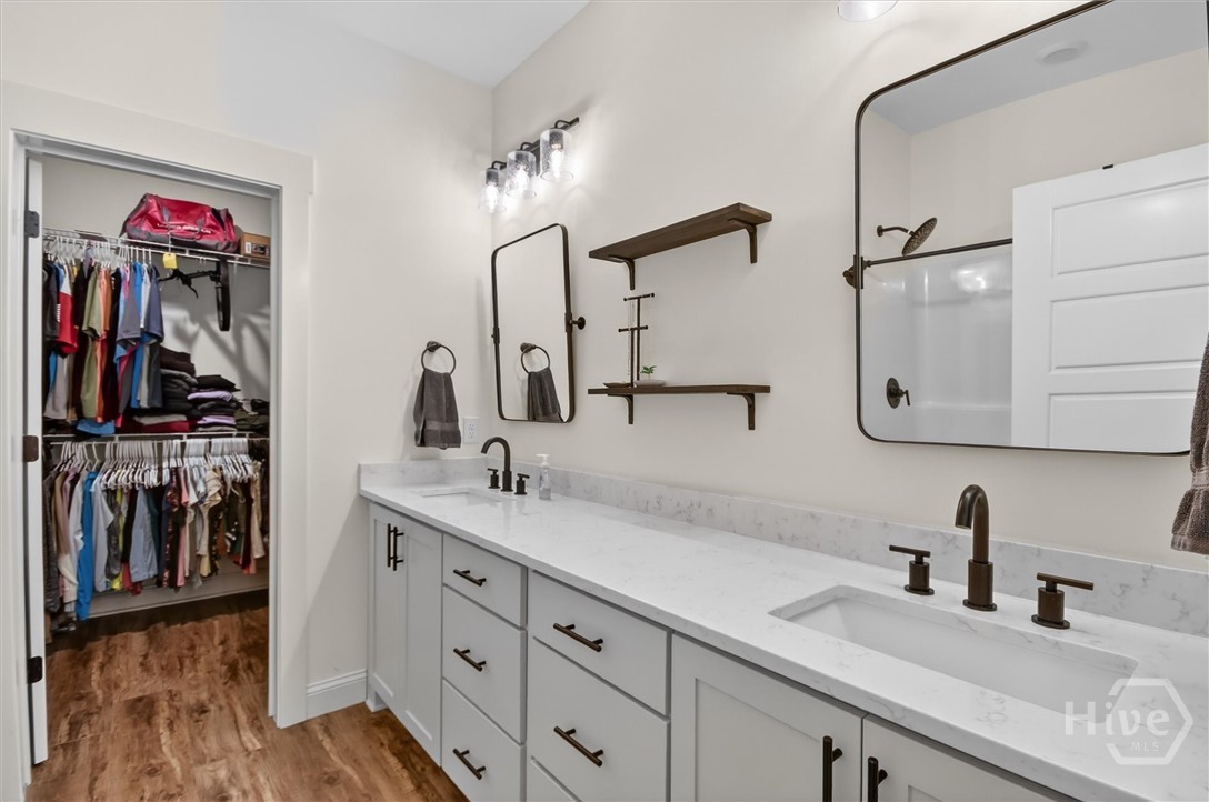 85 Cason Drive Pembroke, GA 31321 - Photo 9 of 14 Master bathroom