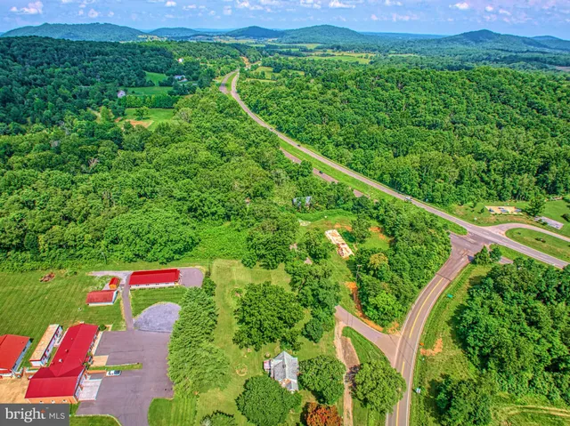 $900,000 | 18 Old Mill Road, Washington, VA 22747