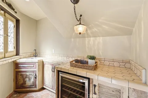 $4,775,000 | 3649 Navajo Place, Palos Verdes Estates, CA 90274