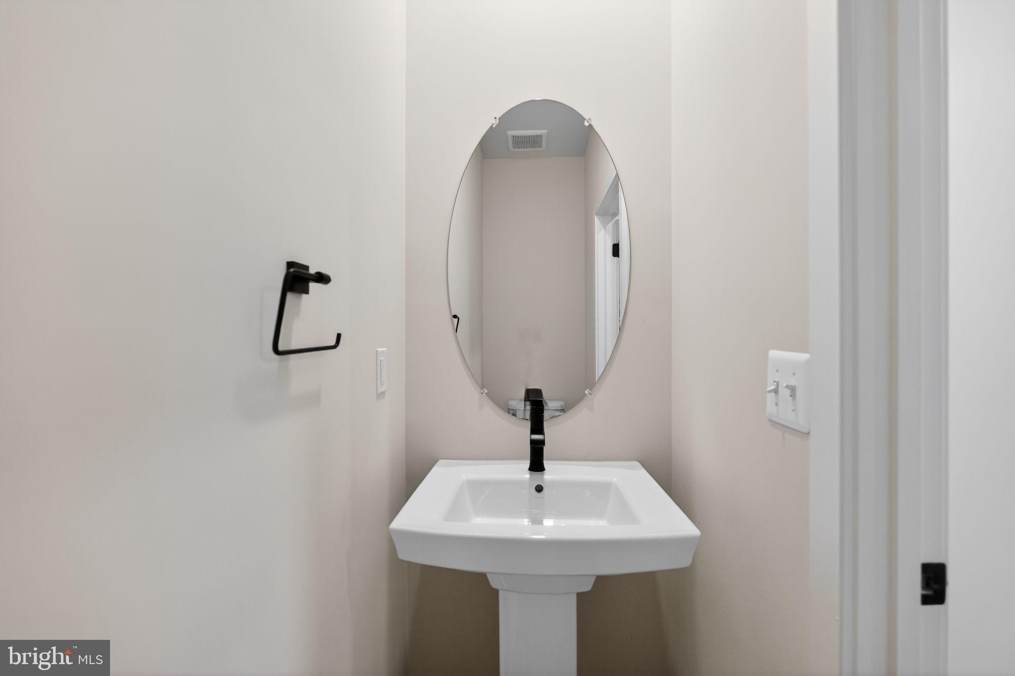 4336 Roland Heights Avenue Baltimore, MD 21211 - Photo 20 of 35