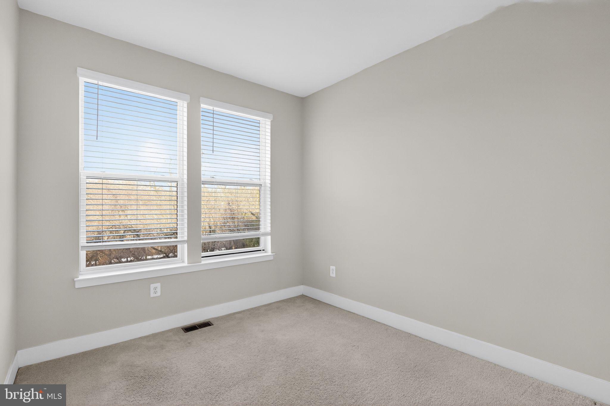 4336 Roland Heights Avenue Baltimore, MD 21211 - Photo 28 of 35