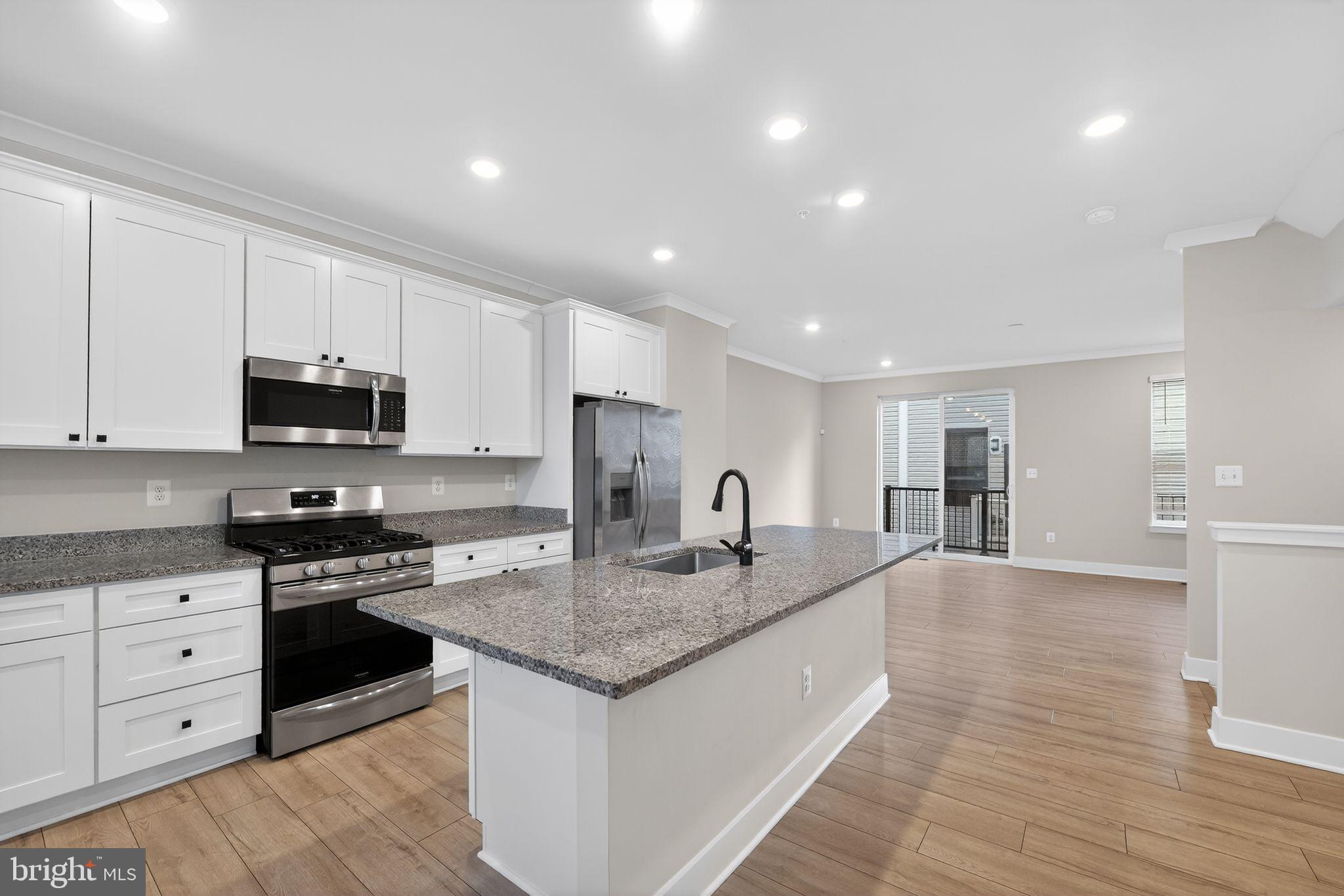 4336 Roland Heights Avenue Baltimore, MD 21211 - Photo 6 of 35