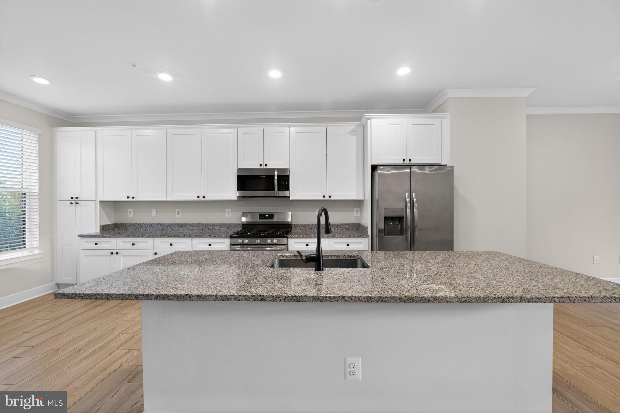 4336 Roland Heights Avenue Baltimore, MD 21211 - Photo 8 of 35