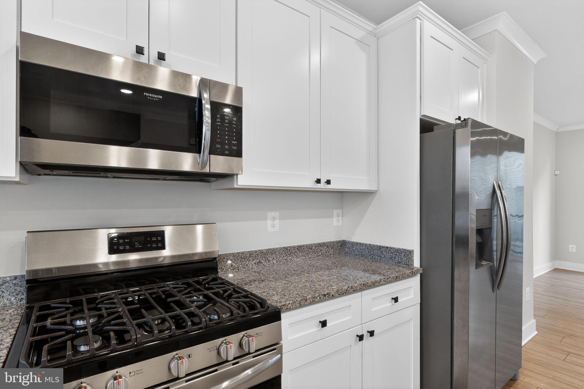 4336 Roland Heights Avenue Baltimore, MD 21211 - Photo 10 of 35