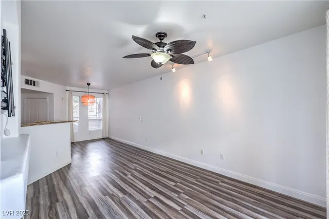 $1,450 | 7119 South Durango Drive, Unit 207, Las Vegas, NV 89113