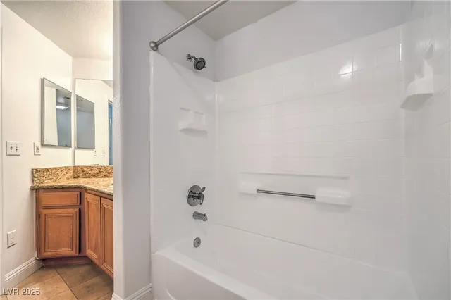 $1,450 | 7119 South Durango Drive, Unit 207, Las Vegas, NV 89113