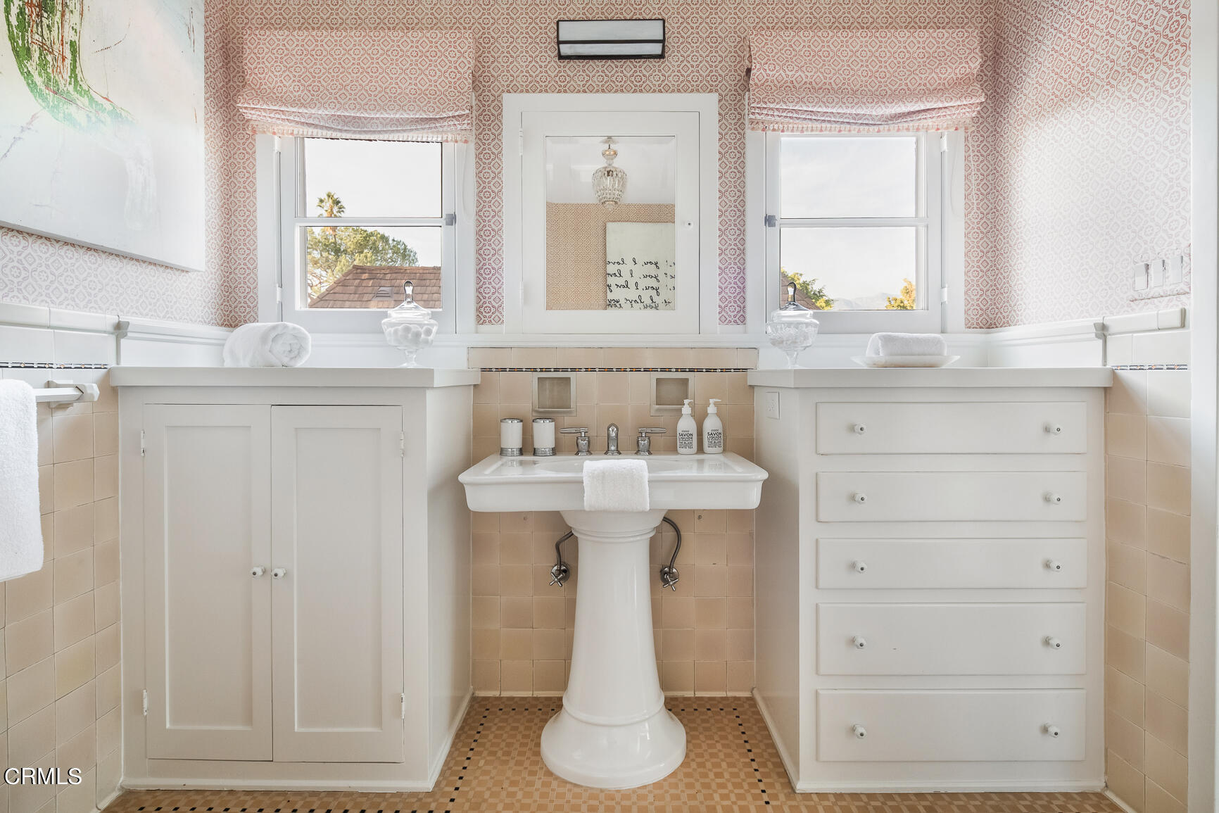 735 Holladay Road Pasadena, CA 91106 - Photo 54 of 72 a bathroom with a sink and a mirror