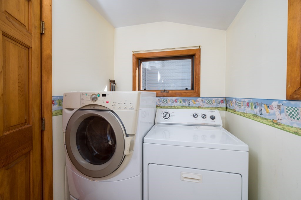 31 Andersen Road Braintree, MA 02184 - Photo 18 of 36 a utility room with dryer and washer