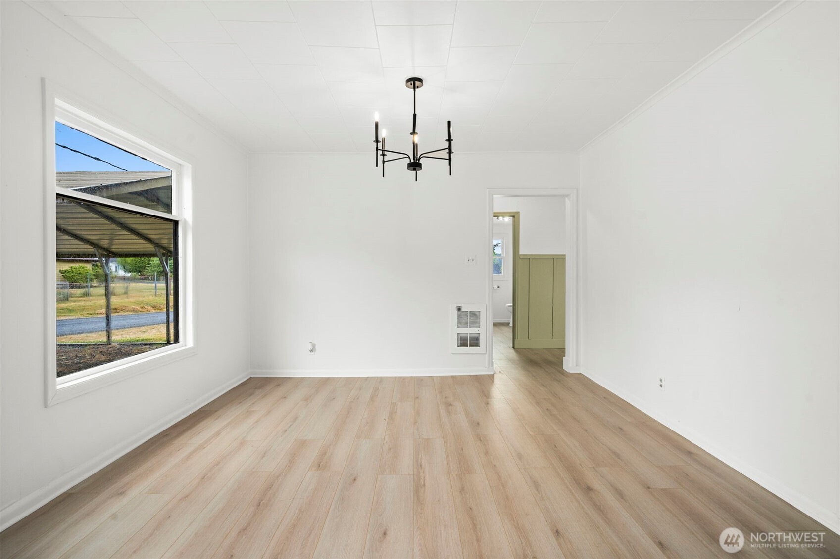 2104 Stuart Street Raymond, WA 98577 - Photo 11 of 35 Gallery Image 11