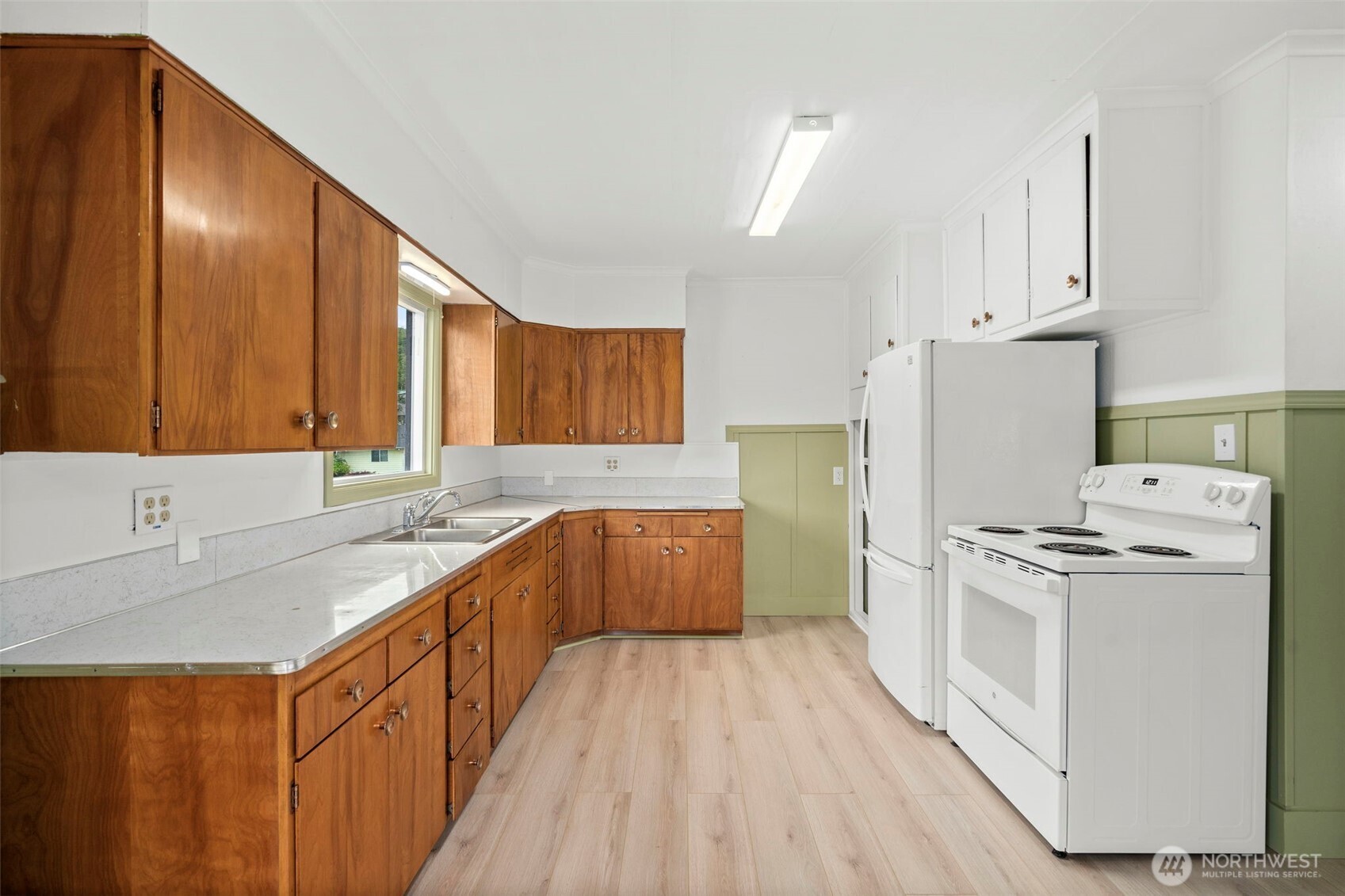 2104 Stuart Street Raymond, WA 98577 - Photo 13 of 35 Gallery Image 13