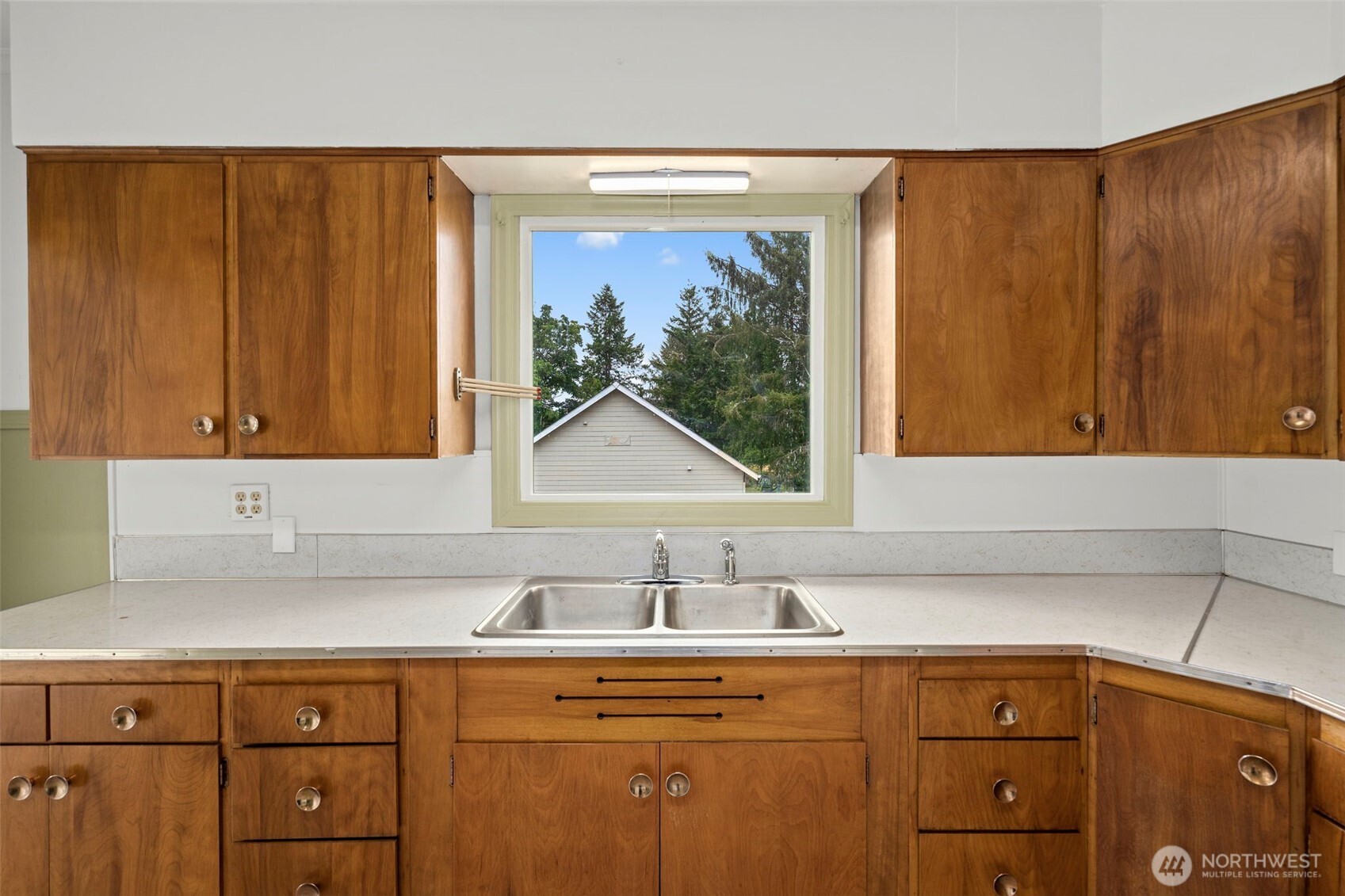 2104 Stuart Street Raymond, WA 98577 - Photo 14 of 35 Gallery Image 14