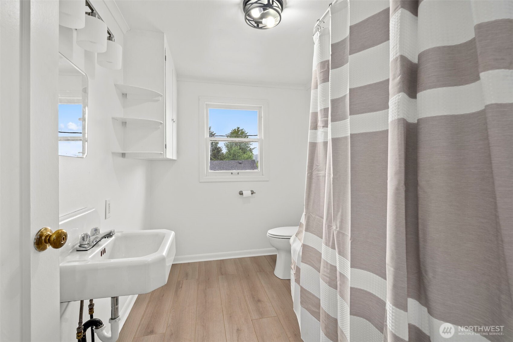 2104 Stuart Street Raymond, WA 98577 - Photo 21 of 35 Gallery Image 21