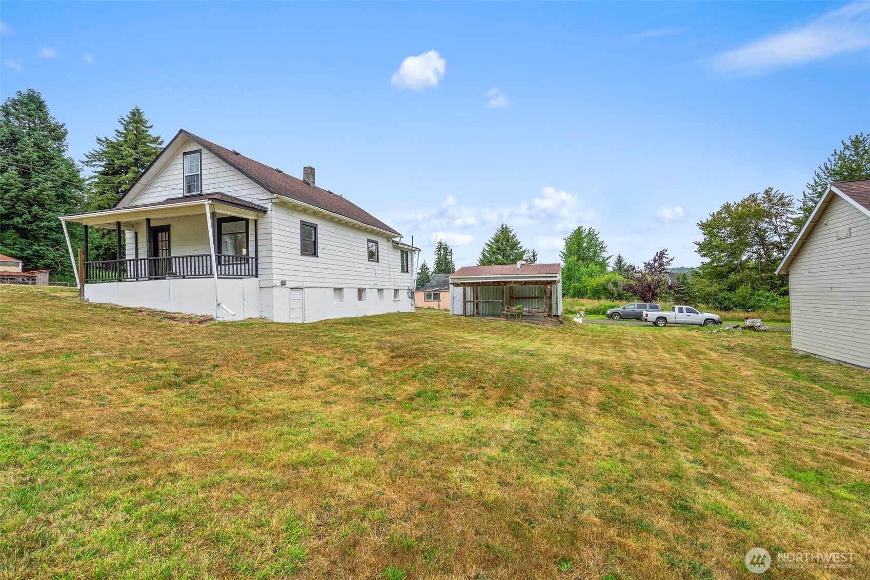 2104 Stuart Street Raymond, WA 98577 - Photo 3 of 35 Gallery Image 3