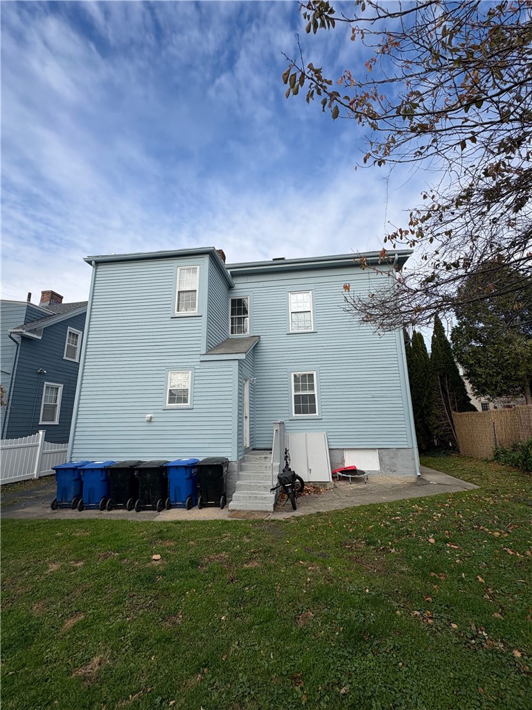 8 Bridge Street, Unit 3 Newport, RI 02840 - Photo 17 of 19