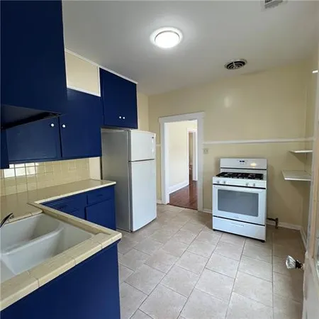 $1,350 | 2537 Jasmine Street, New Orleans, LA 70122