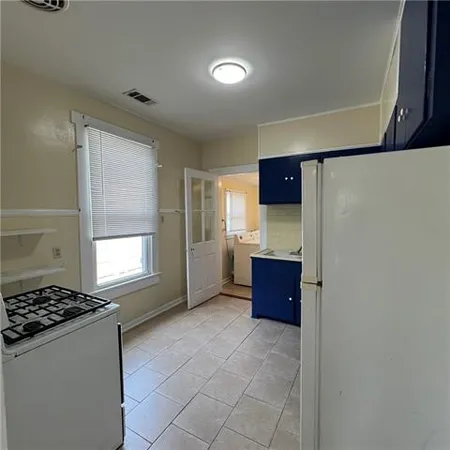 $1,350 | 2537 Jasmine Street, New Orleans, LA 70122