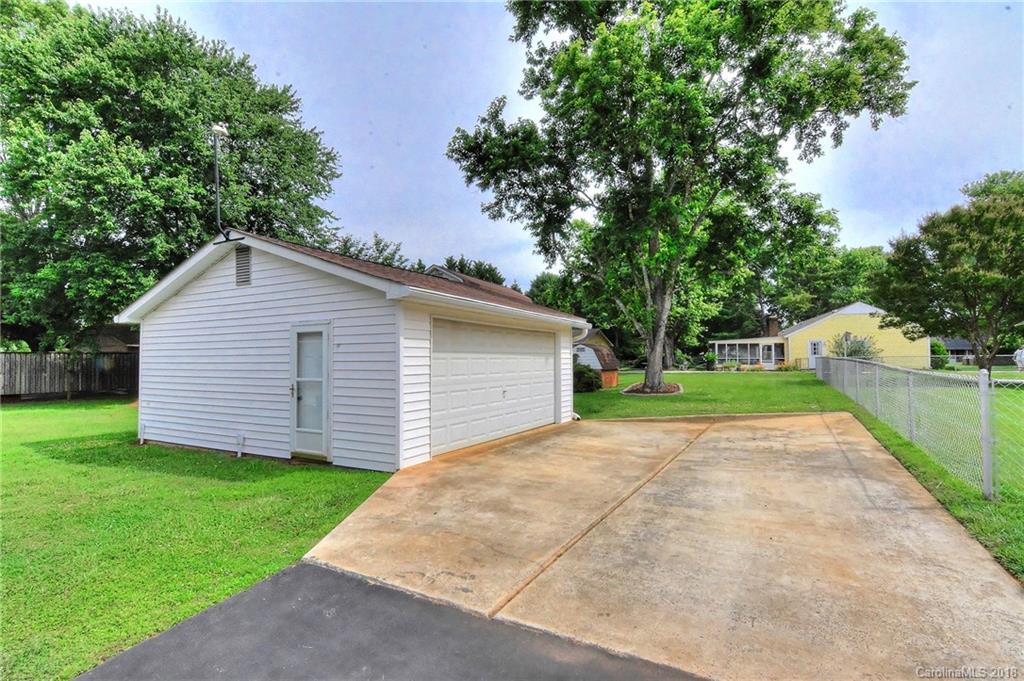 1417 Reid Harkey Road Matthews, NC 28105 - Photo 24 of 31 Gallery Image 24