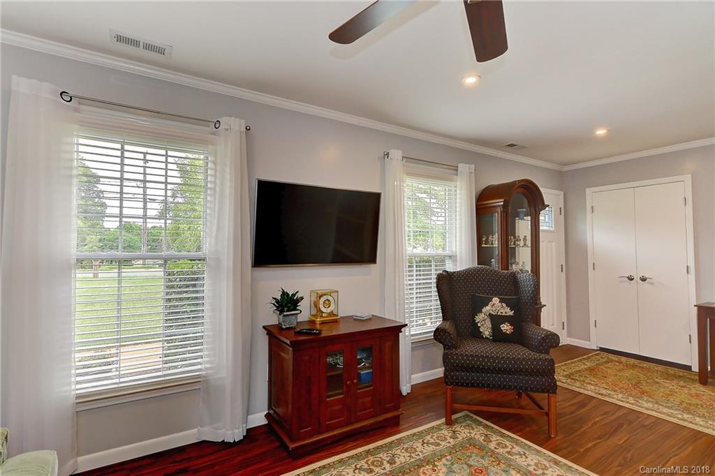 1417 Reid Harkey Road Matthews, NC 28105 - Photo 6 of 31 Gallery Image 6