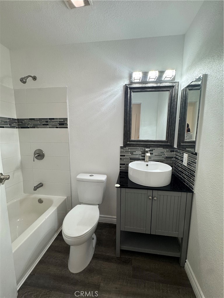 2004 Palm Highland, CA 92346 - Photo 16 of 19