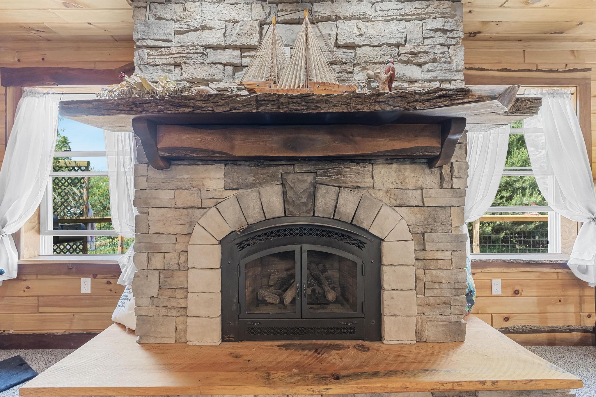 390 South Marshall Road Beulah, MI 49617 - Photo 4 of 83