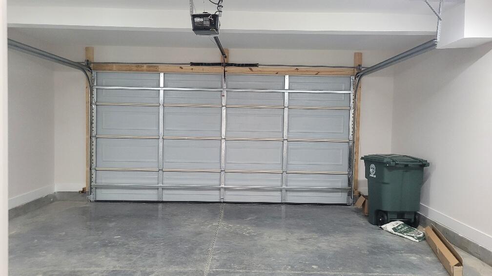 7466 Igou Gap Road Chattanooga, TN 37421 - Photo 14 of 27 2-Car Garage