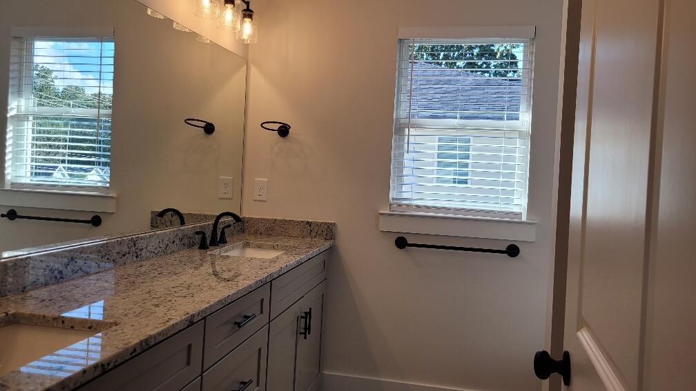 7466 Igou Gap Road Chattanooga, TN 37421 - Photo 25 of 27 Primary Bath