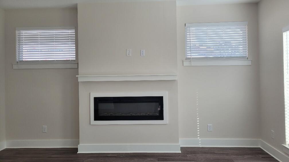 7466 Igou Gap Road Chattanooga, TN 37421 - Photo 7 of 27 Fireplace In Greatroom