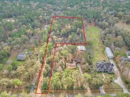 $750,000 | 3027 Pine Acres Drive, Conroe, TX 77384
