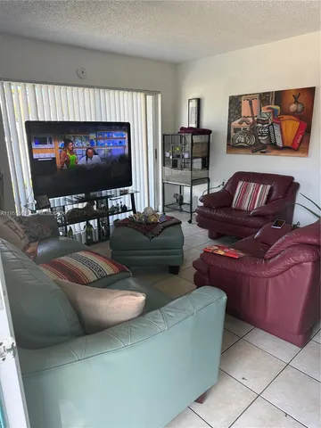 $250,000 | 7120 Northwest 179th Street, Unit 105, Hialeah, FL 33015