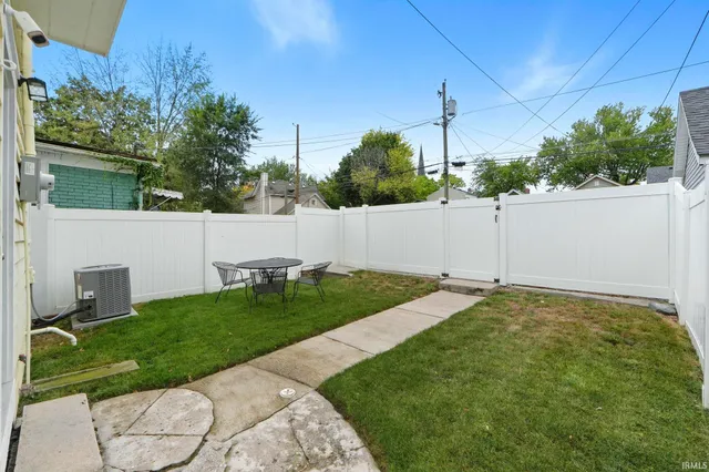 $337,900 | 824 Lavina Street, Fort Wayne, IN 46802