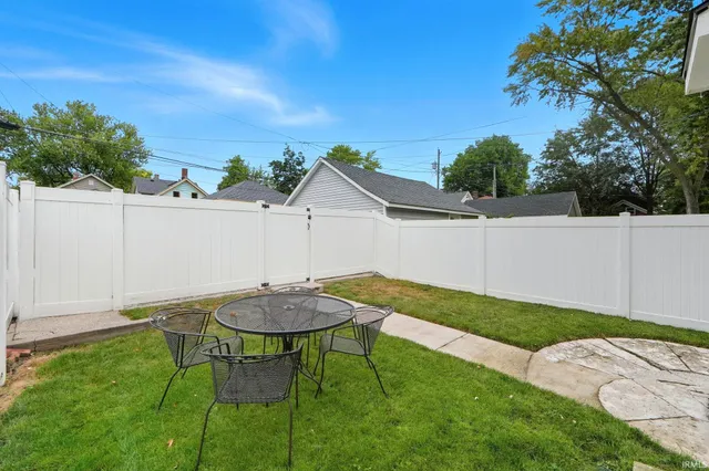 $337,900 | 824 Lavina Street, Fort Wayne, IN 46802