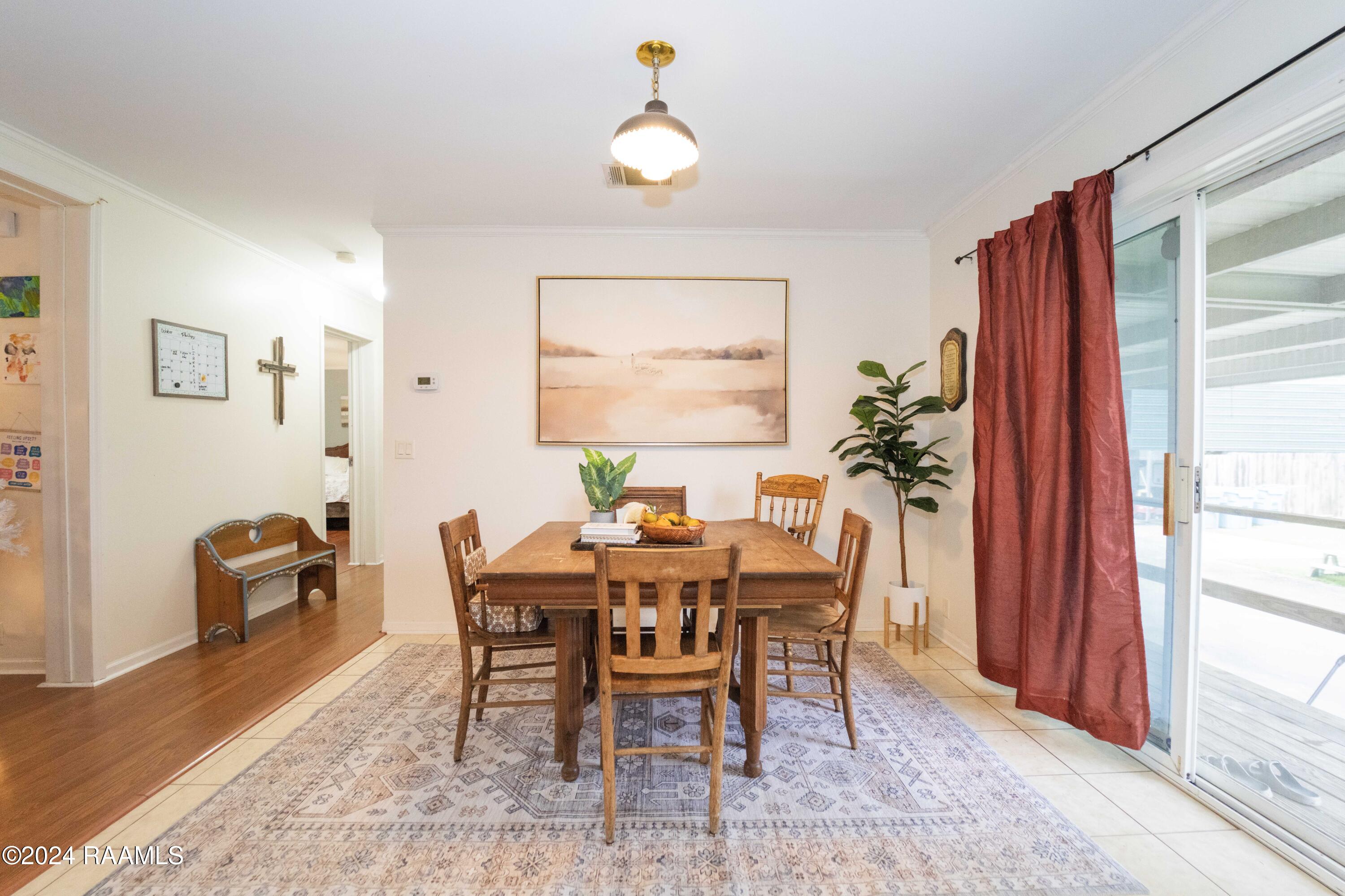 1062 Vieux Jacquet Road Broussard, LA 70518 - Photo 10 of 23 Dining