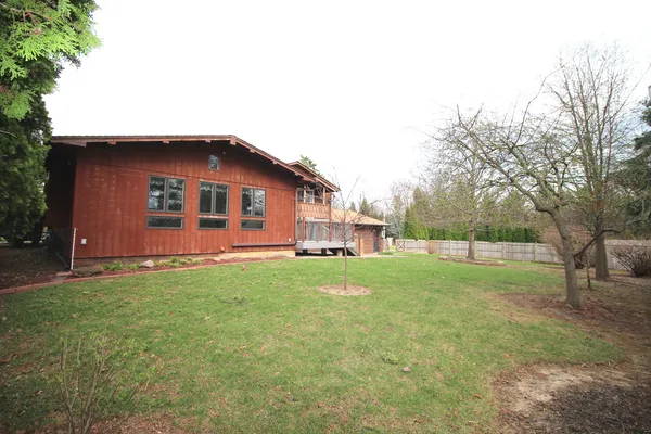 $324,500 | 221 Mays Drive, Bloomington, IL 61701