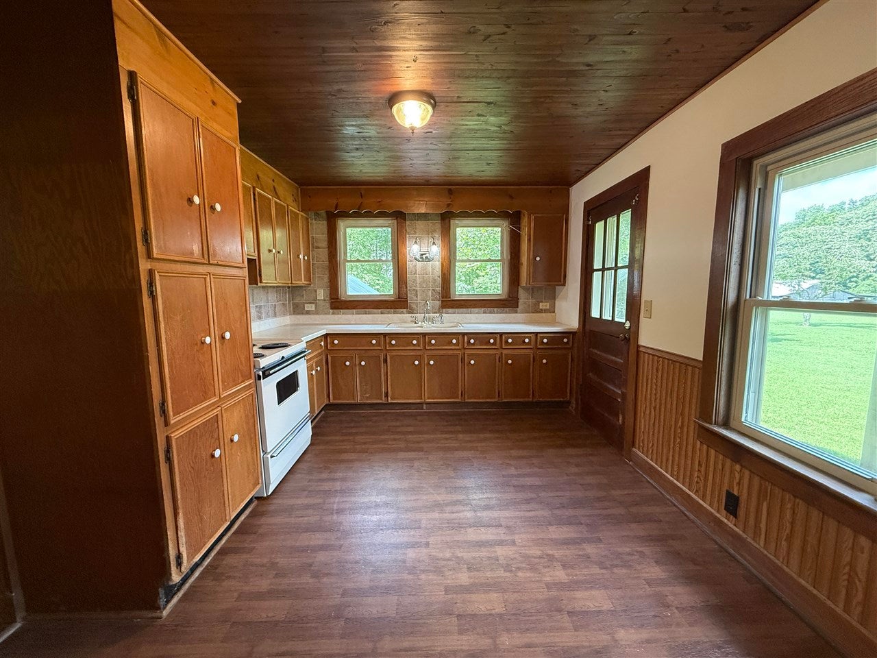 171 Franklin Road Scottsville, KY 42164 - Photo 13 of 33 Gallery Image 13