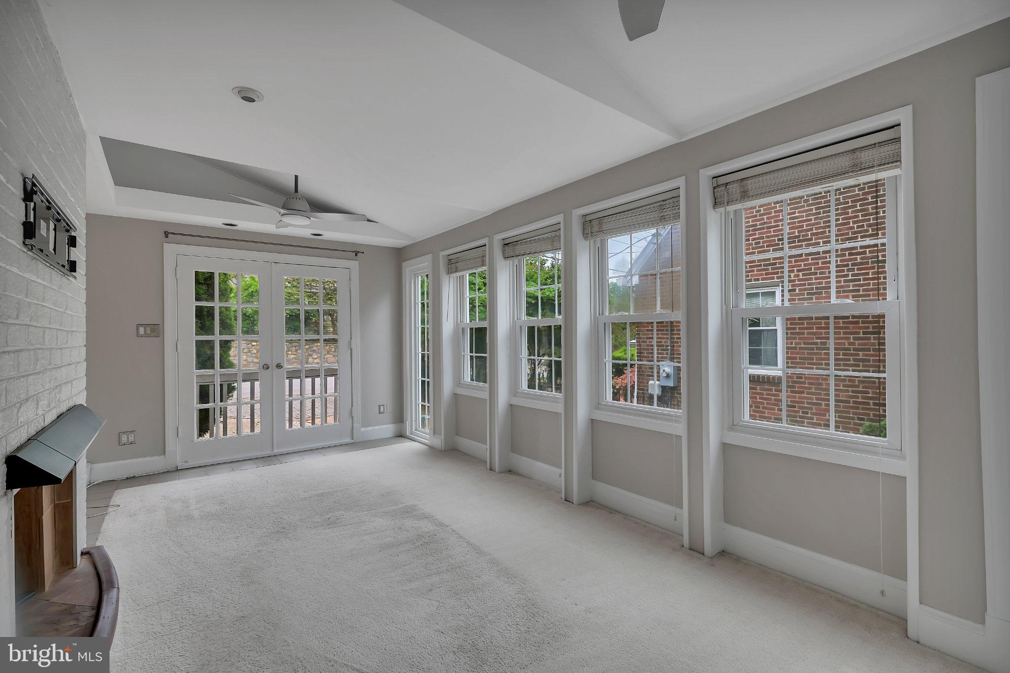 1706 North Glebe Road Arlington, VA 22207 - Photo 6 of 36 Bright and airy sunlit retreat.