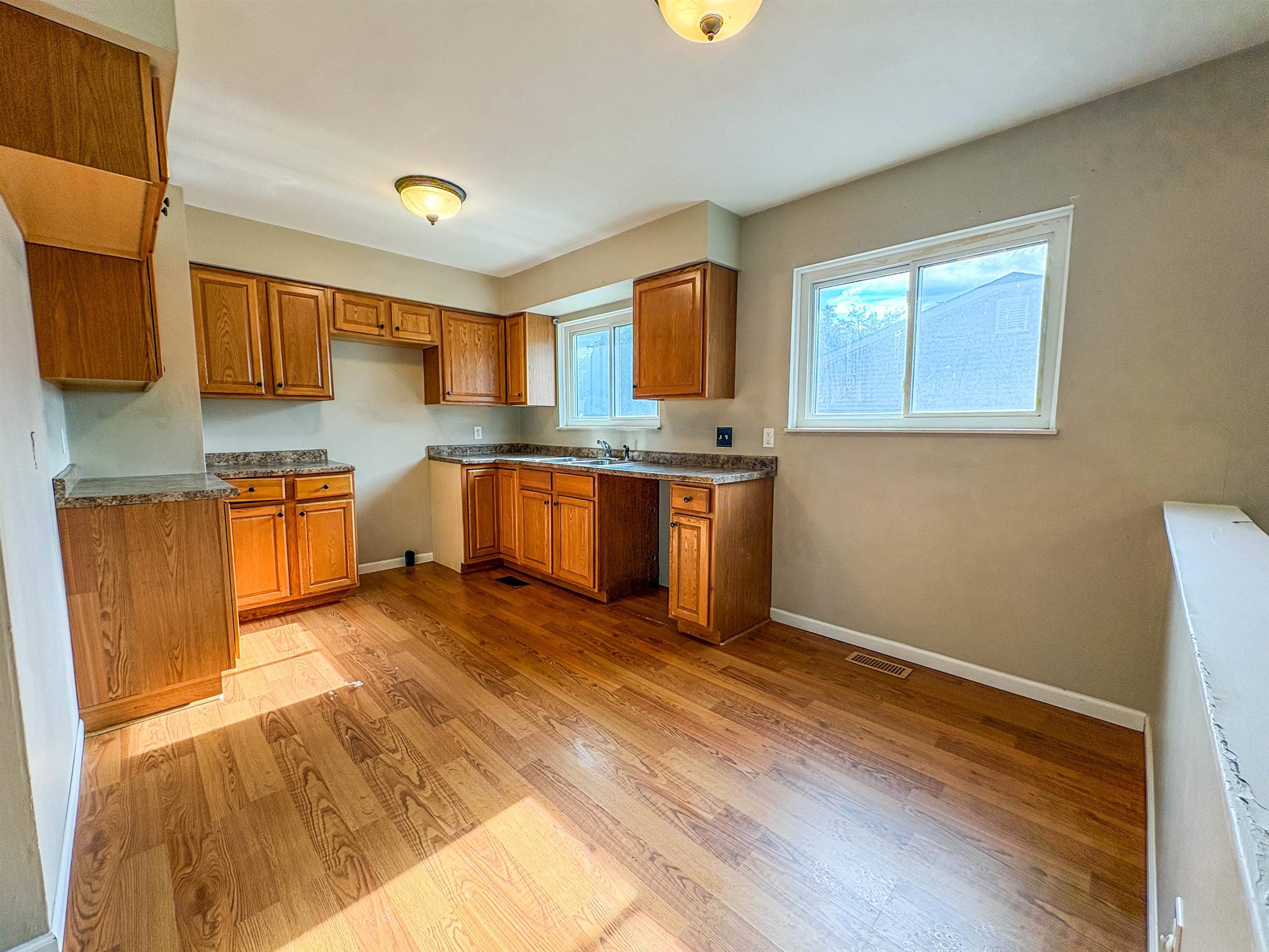 343 Beach Street Mount Morris, MI 48458 - Photo 6 of 27