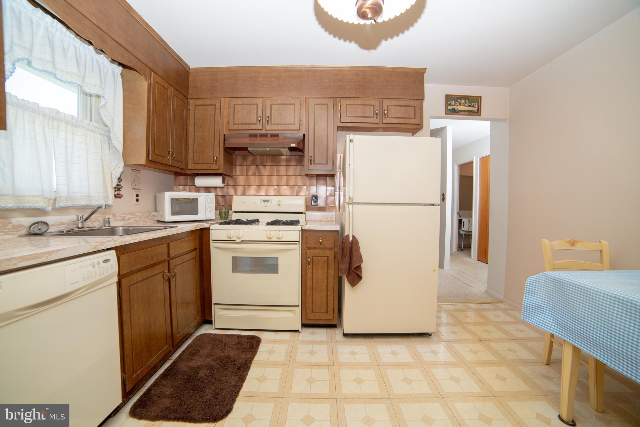 9127 Santa Rita Road Baltimore, MD 21236 - Photo 14 of 25