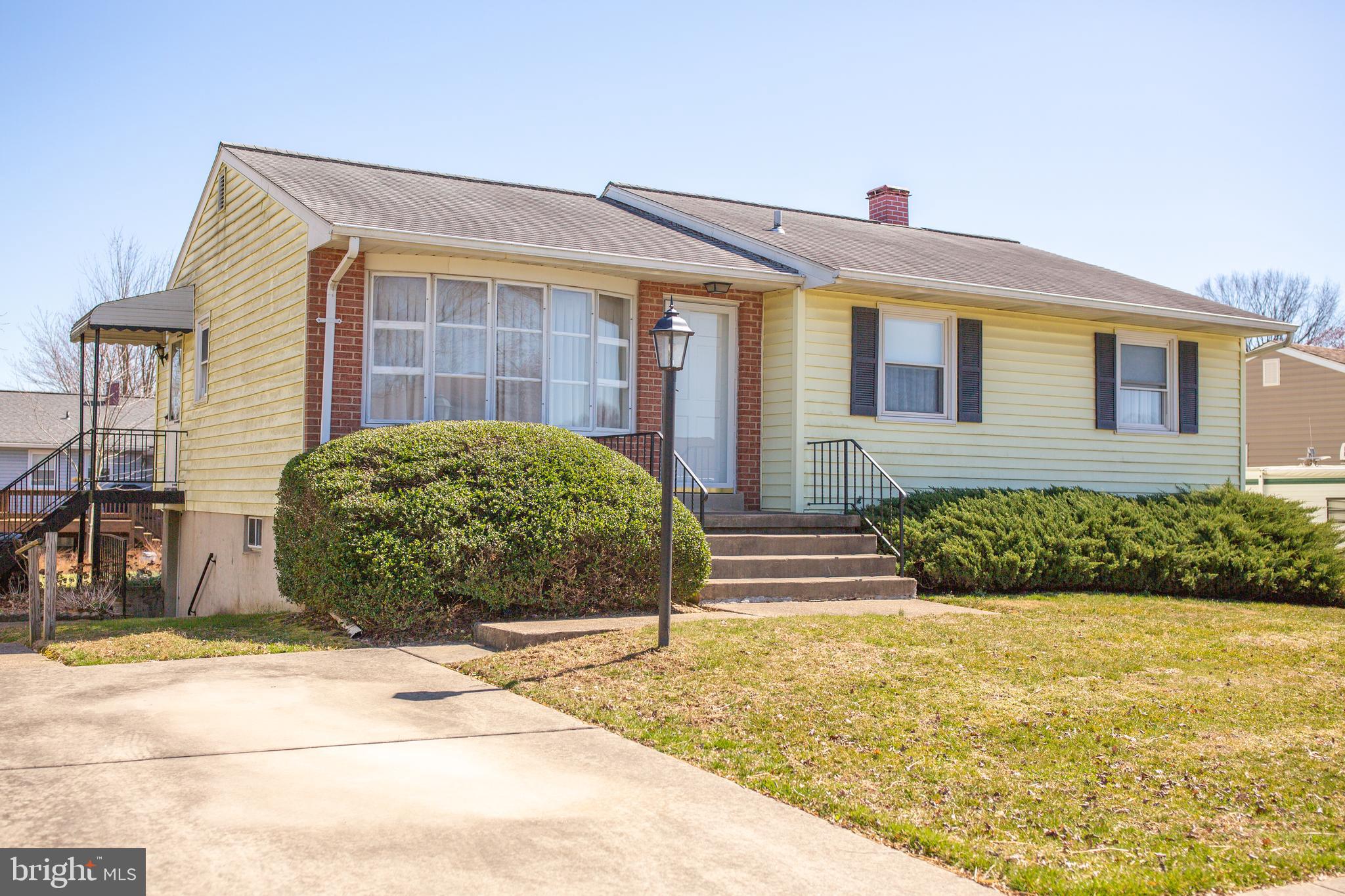 9127 Santa Rita Road Baltimore, MD 21236 - Photo 2 of 25