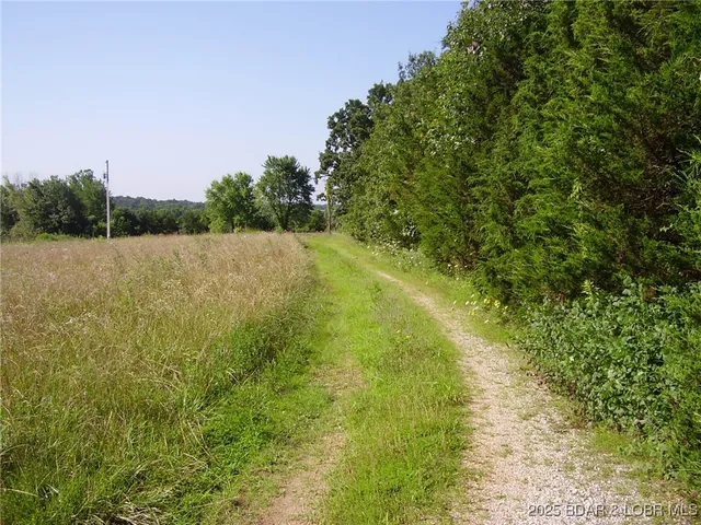 $290,000 | 3525 South 240th Road, Louisburg, MO 65685