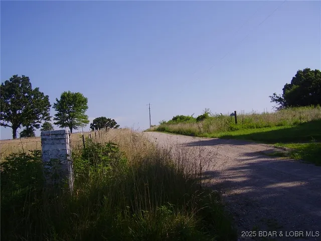 $290,000 | 3525 South 240th Road, Louisburg, MO 65685