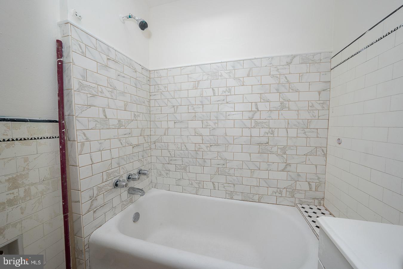 7224 Clinton Road Upper Darby, PA 19082 - Photo 16 of 37