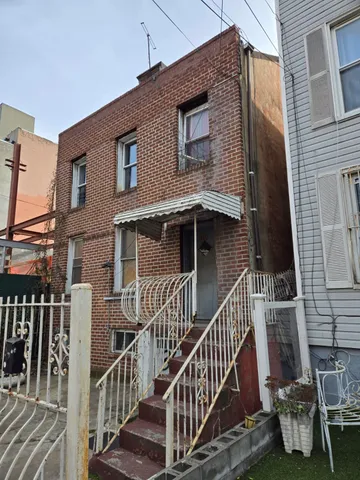 $1,095,000 | 36 Troutman Street | Bushwick