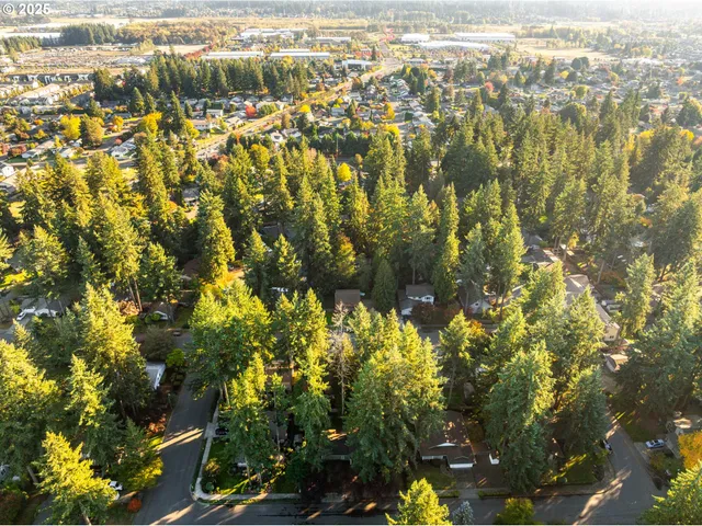 a view of residential houses