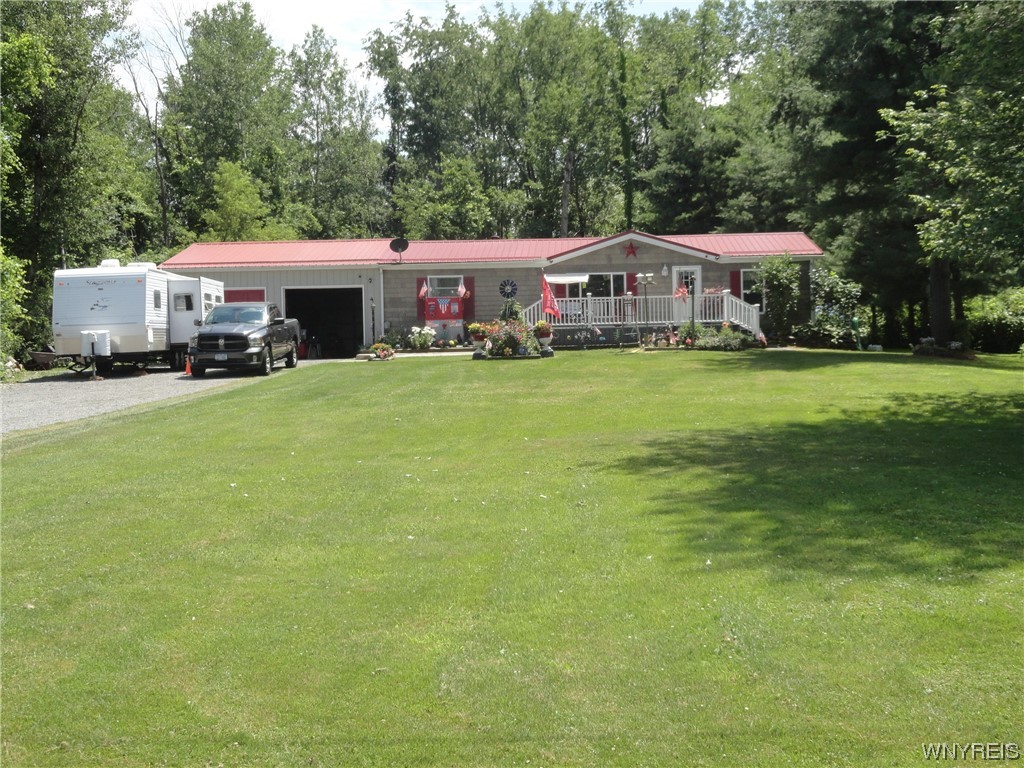 9248 Seaman Road Hartland, NY 14105 - Photo 1 of 1