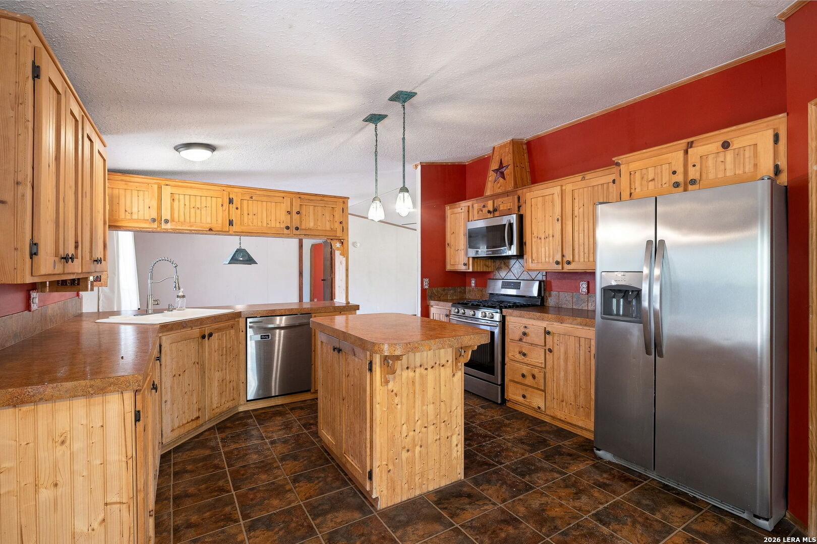 994 Quail Run Lytle, TX 78052 - Photo 21 of 35 Gallery Image 21