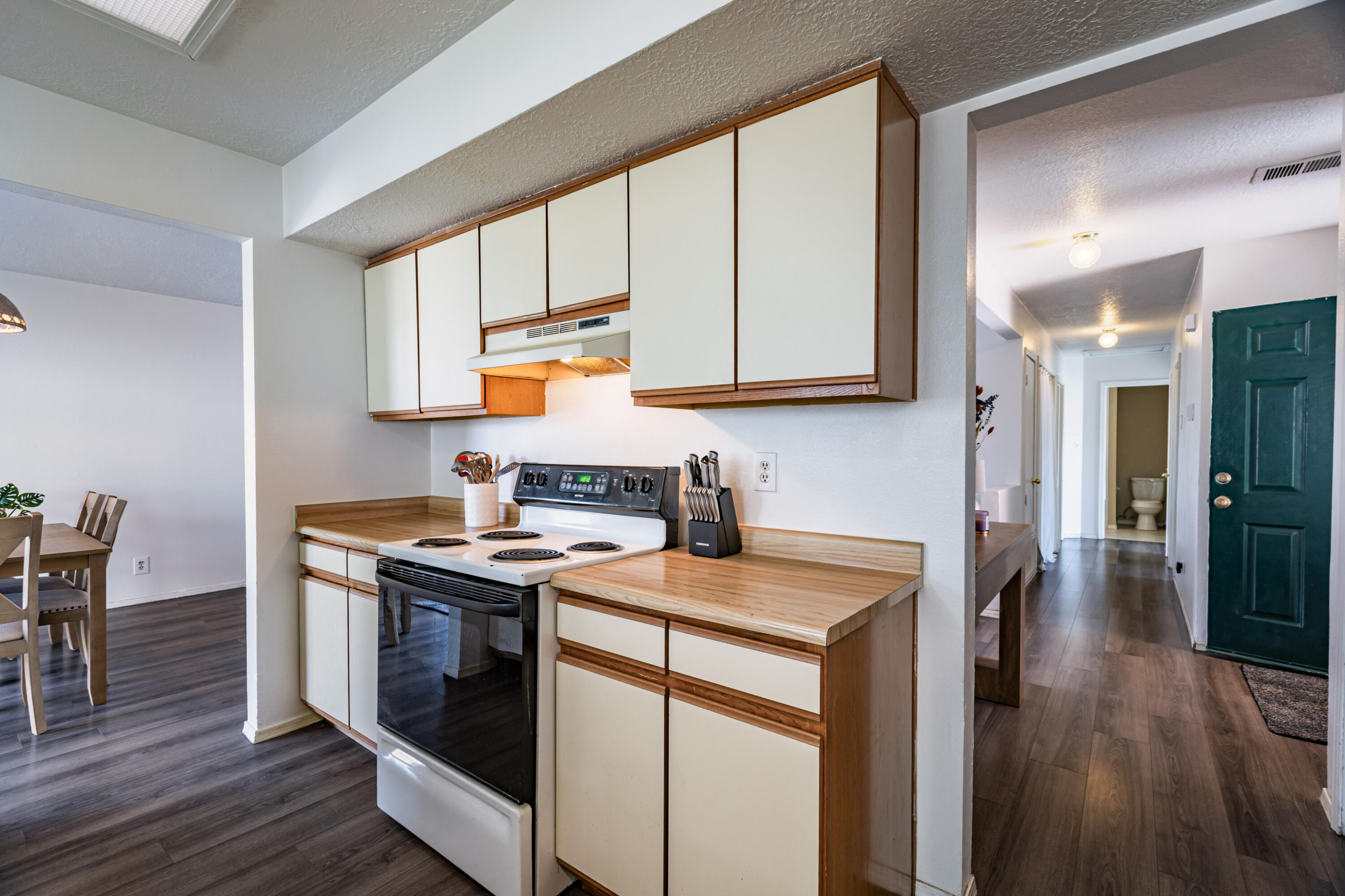 4608 Rockaway Loop Northeast Rio Rancho, NM 87124 - Photo 11 of 24 Gallery Image 11