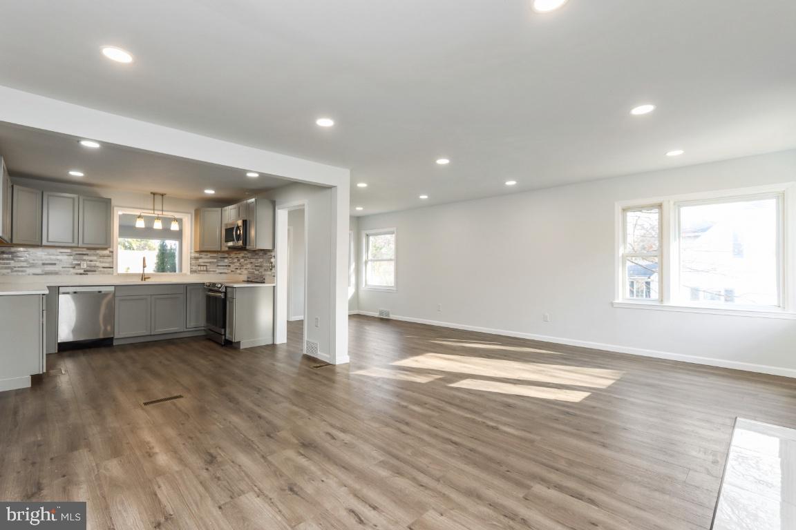18816 Rolling Road Hagerstown, MD 21742 - Photo 2 of 36 Gallery Image 2